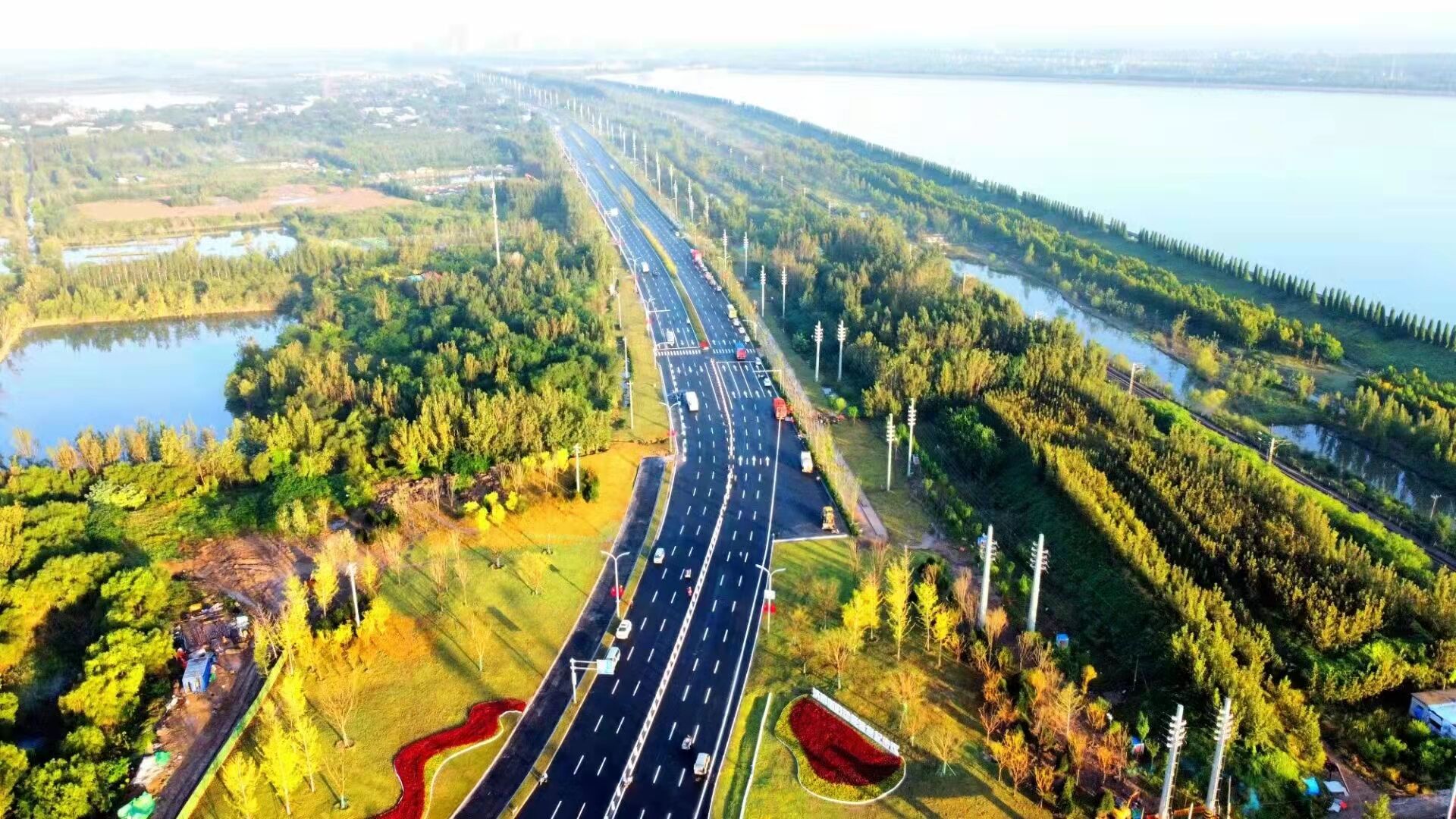 秋霞鲁丝片Av无码少妇