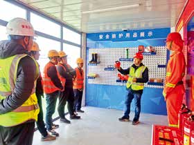 秋霞鲁丝片Av无码少妇