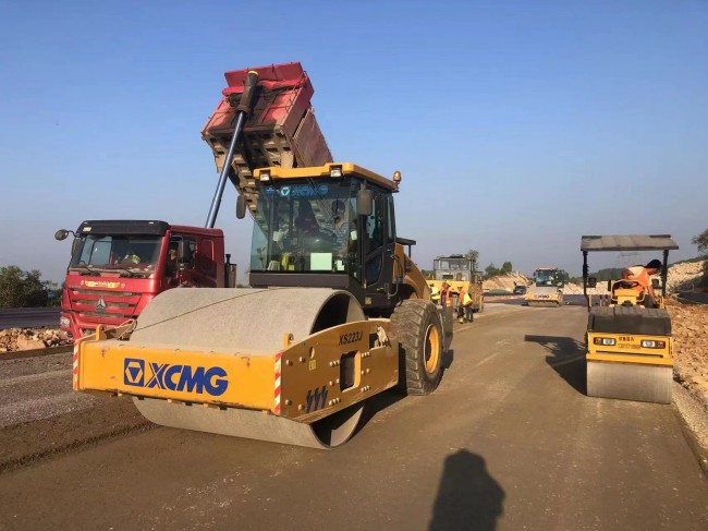 秋霞鲁丝片Av无码少妇