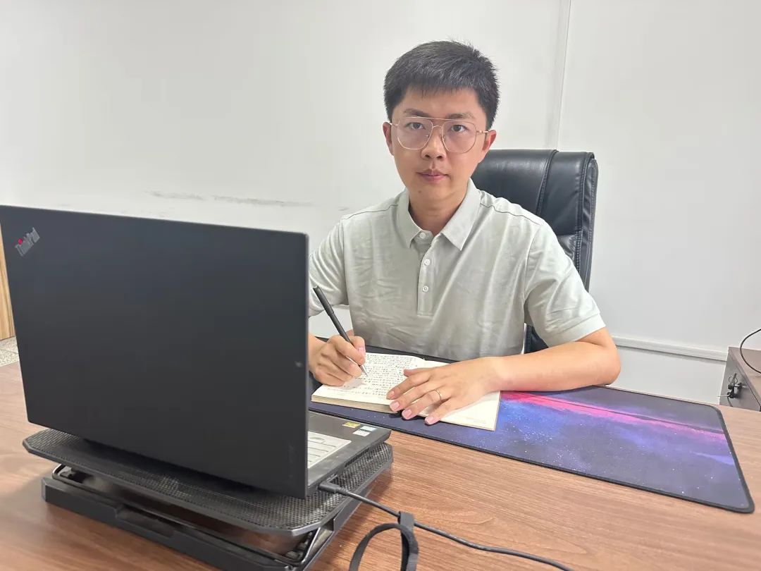 秋霞鲁丝片Av无码少妇