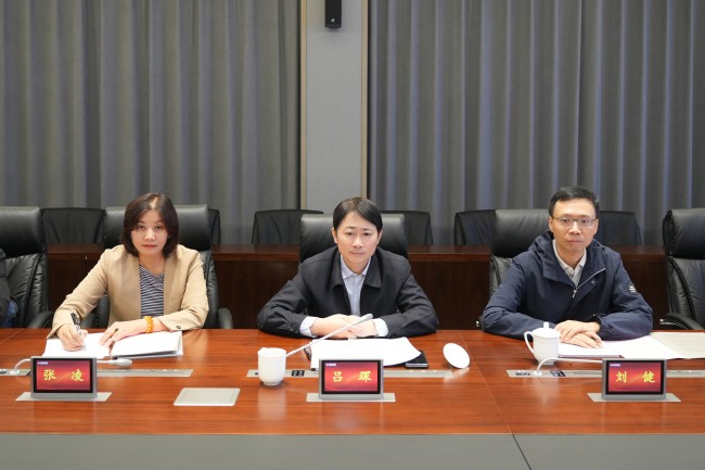 秋霞鲁丝片Av无码少妇