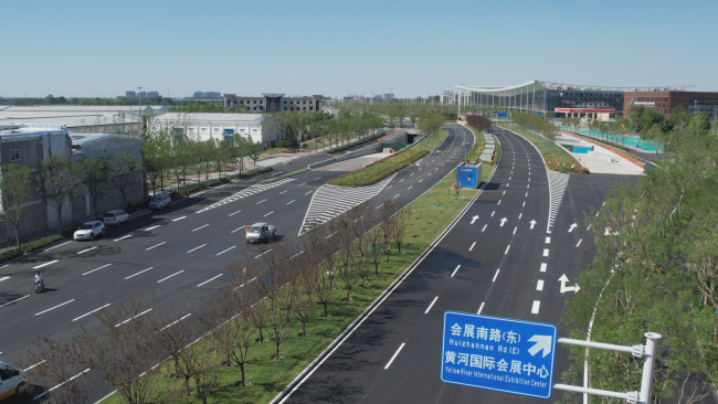 秋霞鲁丝片Av无码少妇