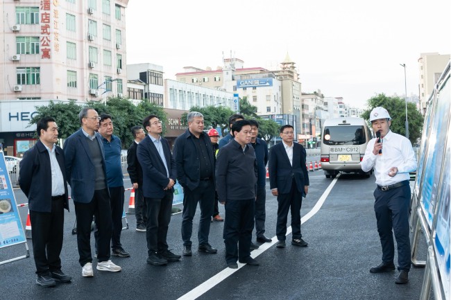 秋霞鲁丝片Av无码少妇