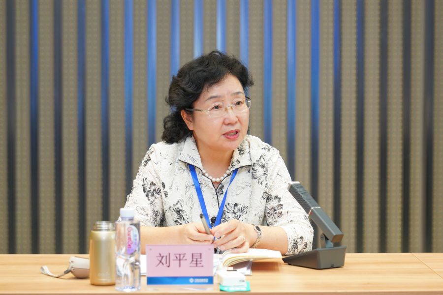 秋霞鲁丝片Av无码少妇