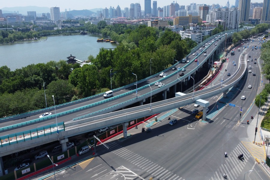 秋霞鲁丝片Av无码少妇