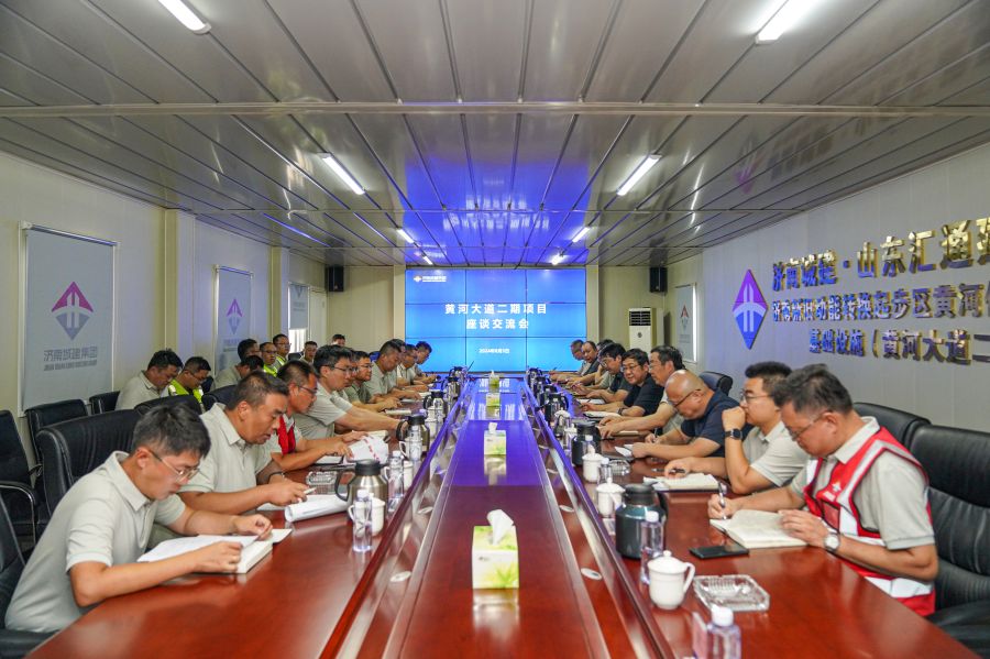 秋霞鲁丝片Av无码少妇