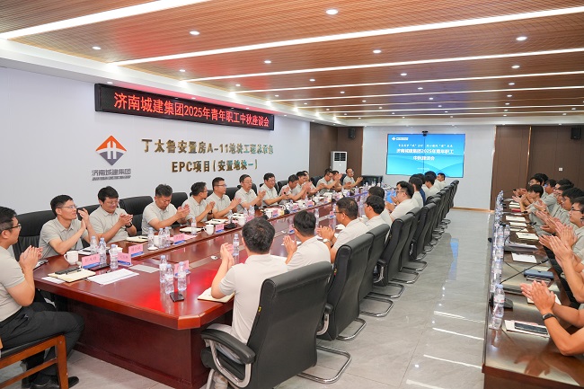 秋霞鲁丝片Av无码少妇