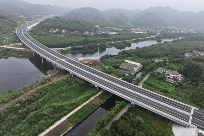 秋霞鲁丝片Av无码少妇