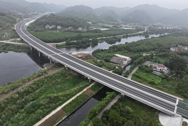 秋霞鲁丝片Av无码少妇