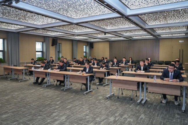 秋霞鲁丝片Av无码少妇