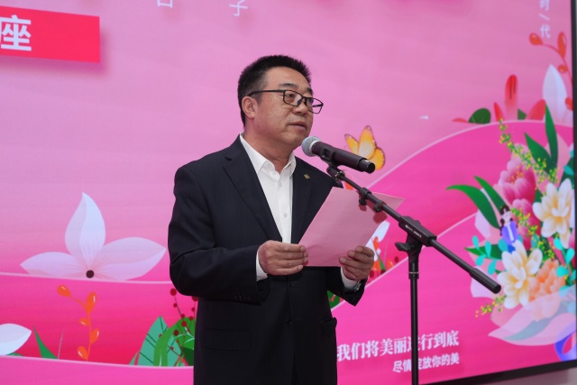 秋霞鲁丝片Av无码少妇