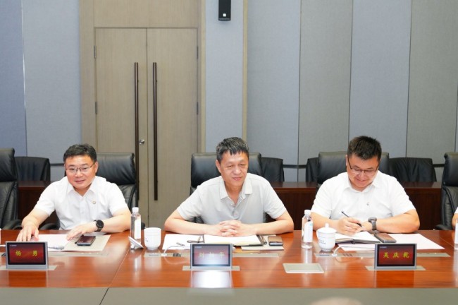 秋霞鲁丝片Av无码少妇