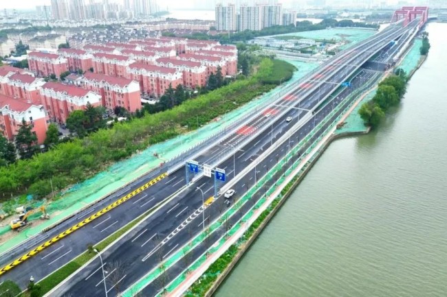 秋霞鲁丝片Av无码少妇