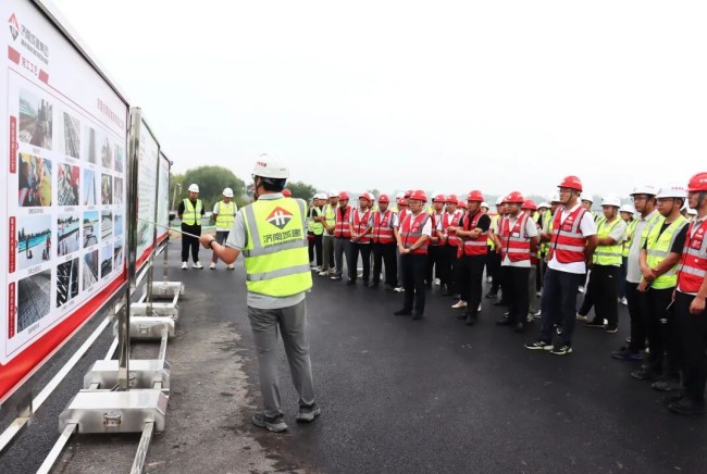 秋霞鲁丝片Av无码少妇