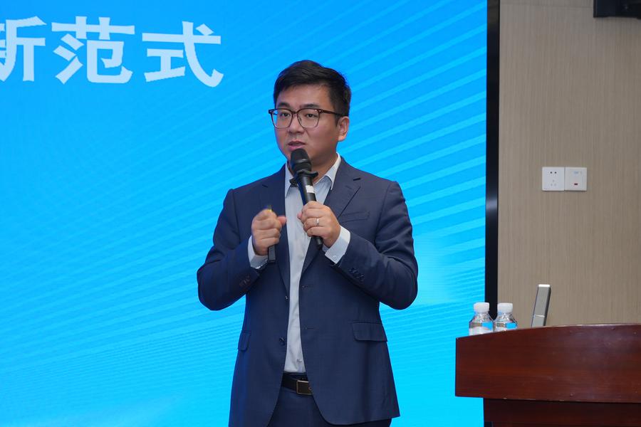 秋霞鲁丝片Av无码少妇