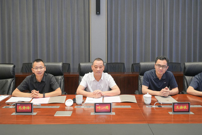 秋霞鲁丝片Av无码少妇