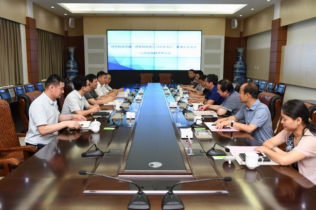 秋霞鲁丝片Av无码少妇