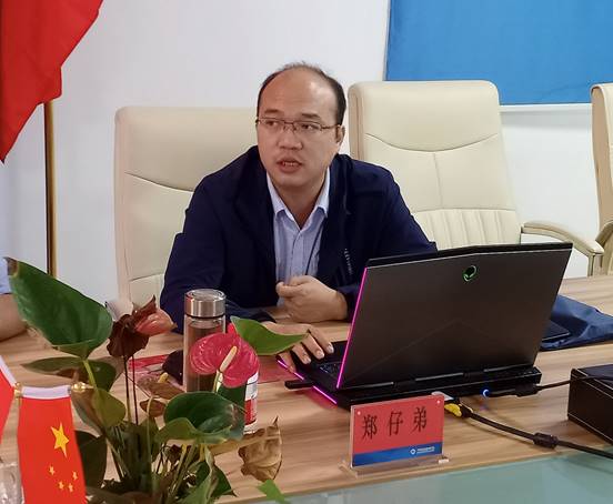 秋霞鲁丝片Av无码少妇