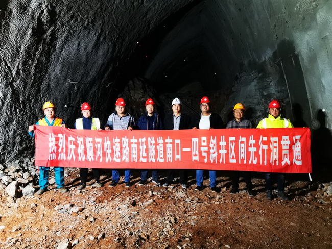 秋霞鲁丝片Av无码少妇