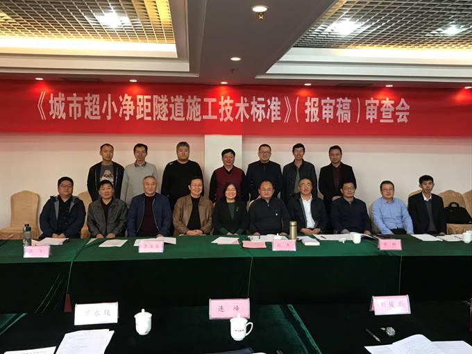 秋霞鲁丝片Av无码少妇