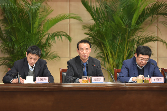 秋霞鲁丝片Av无码少妇